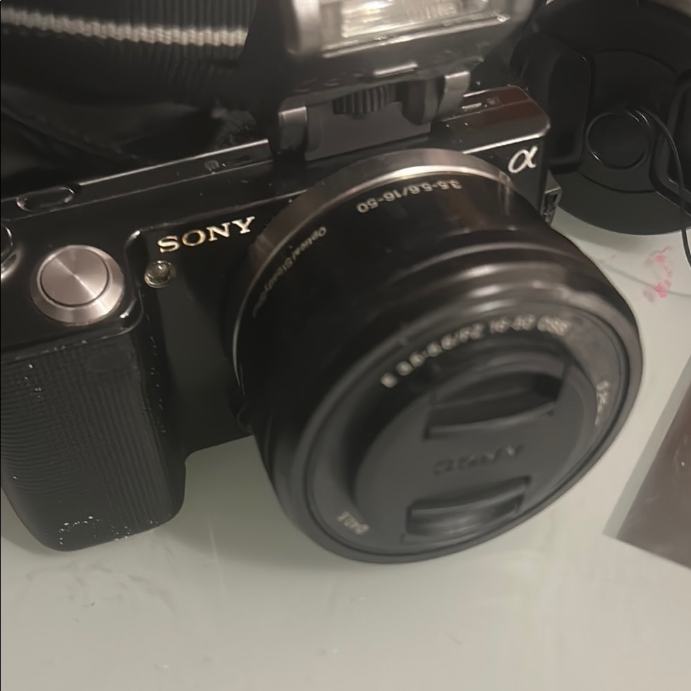 Sony Black Digital Camera with Advanced Features
